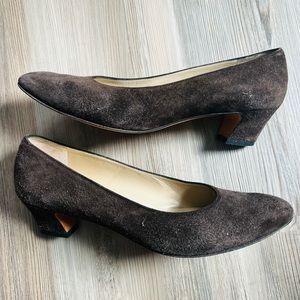 Salvatore Ferragamo shoes pumps brown size 7.5 AA suede